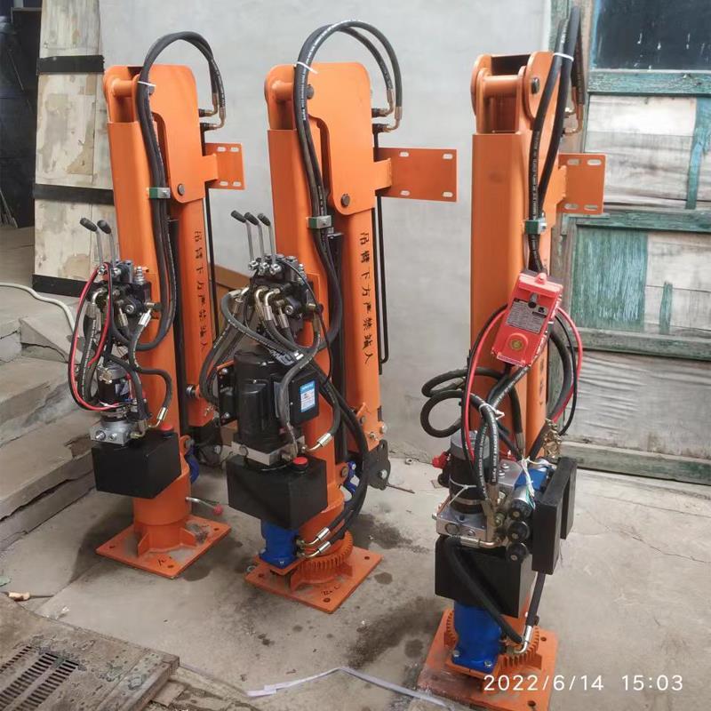 葫芦岛市重汽蓝牌随车吊 3.2吨 国六动力强 液压驱动 农用自卸起重机